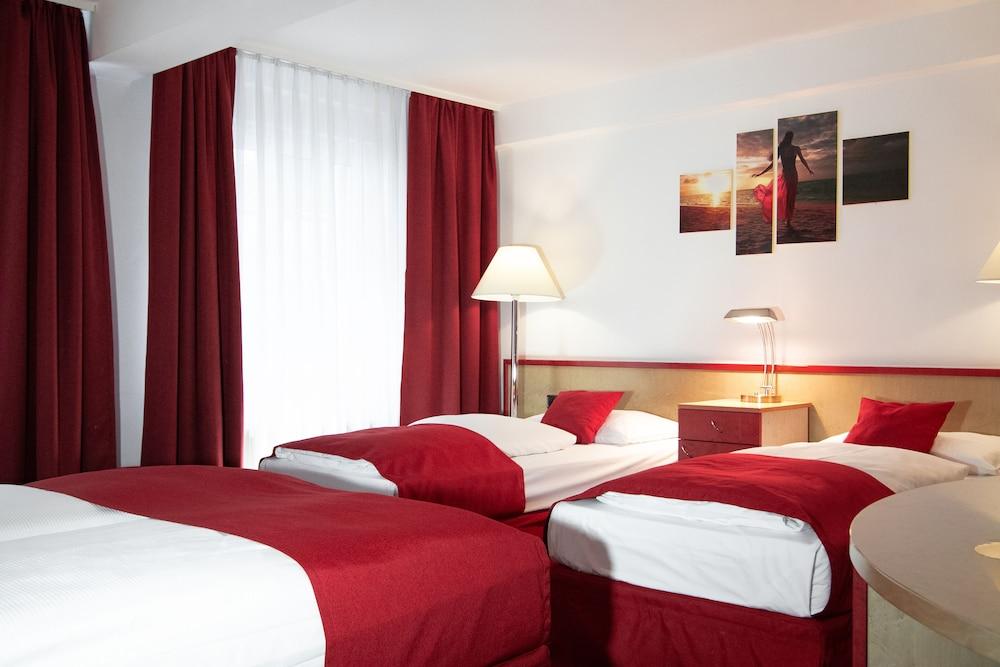 Leomar Hotel Ulm Kültér fotó