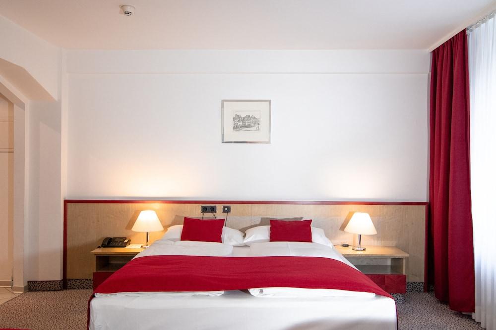 Leomar Hotel Ulm Kültér fotó
