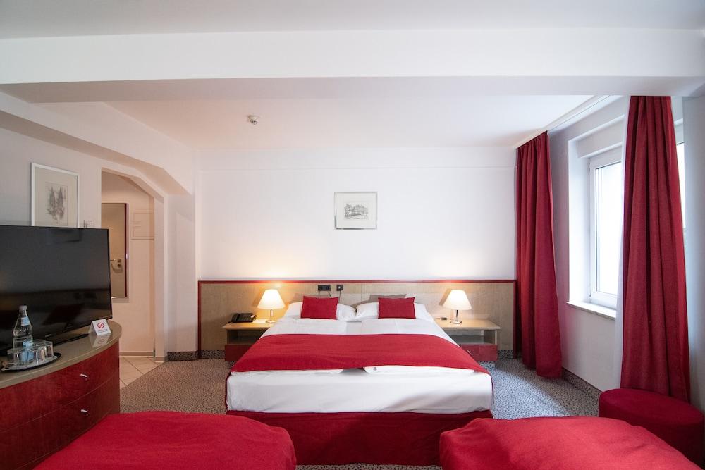 Leomar Hotel Ulm Kültér fotó