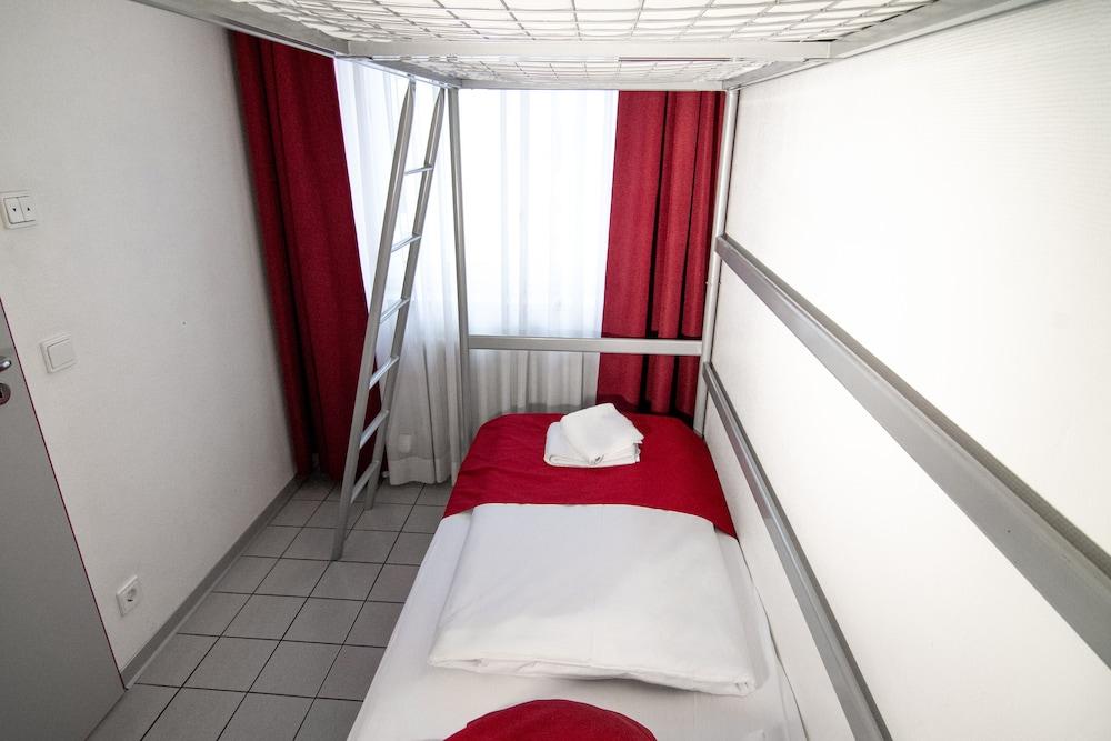 Leomar Hotel Ulm Kültér fotó