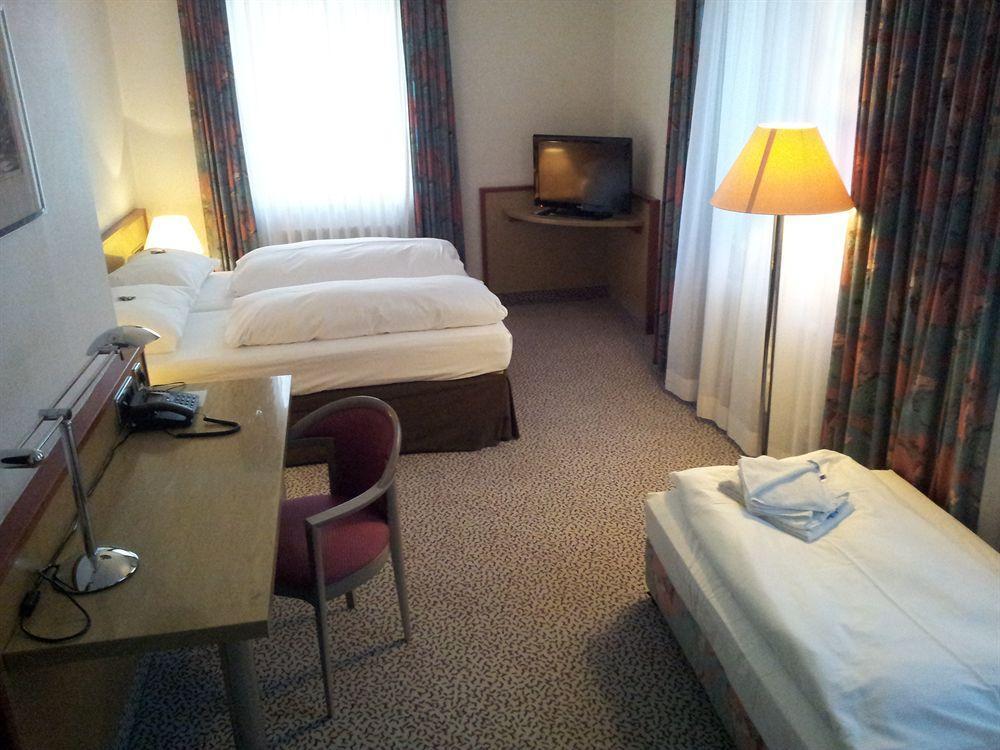 Leomar Hotel Ulm Kültér fotó